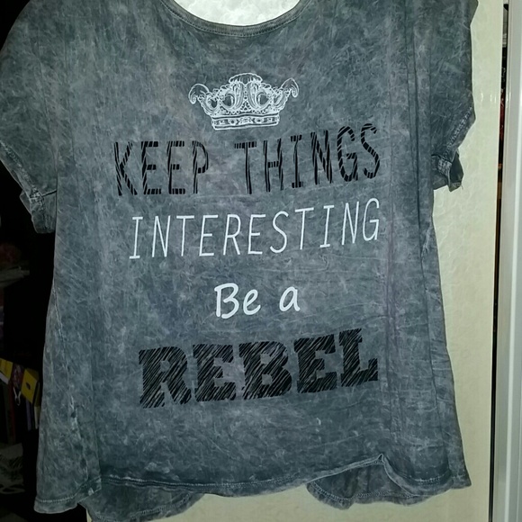 ** supEr cutE REBEL opEnbaCk tEe **