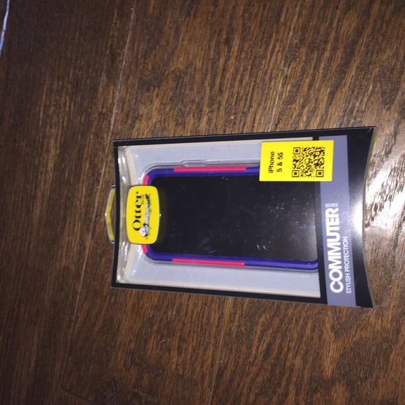 Otter Box commuter series.  Iphone 5 &5s