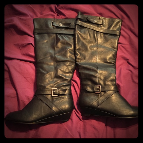 RAPID BLACK LEATHER BOOTS