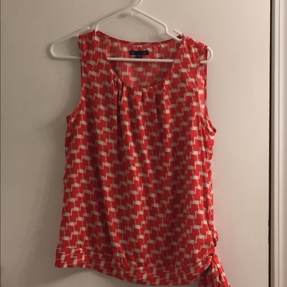 Sleeveless she'll