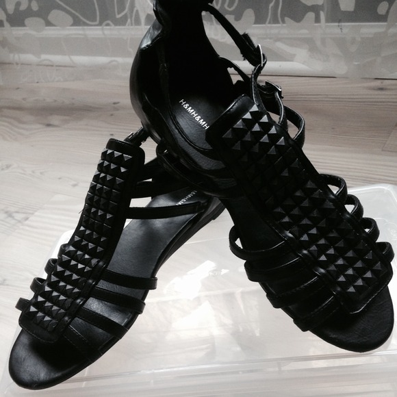 Gladiator sandals