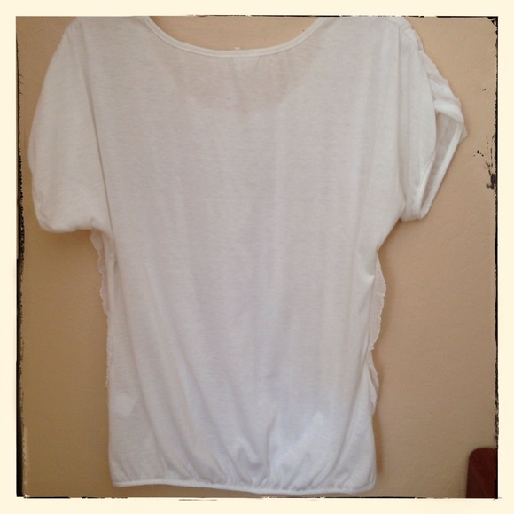 Ruffled romance - Picture 4 of 4