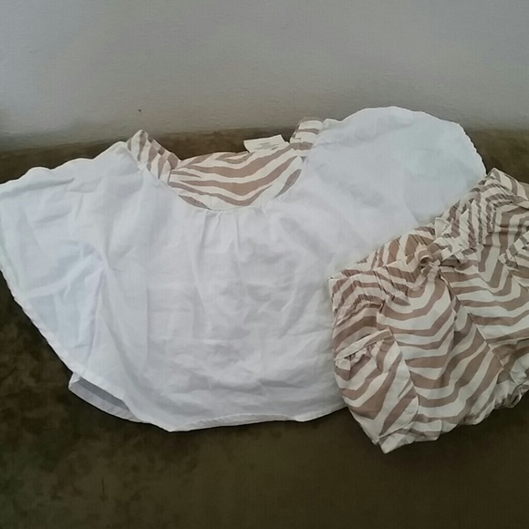 Baby girl Crazy 8 Zebra print outfit