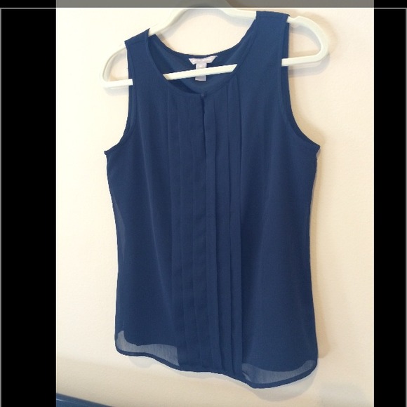 Navy Banana Republic Top NWOT