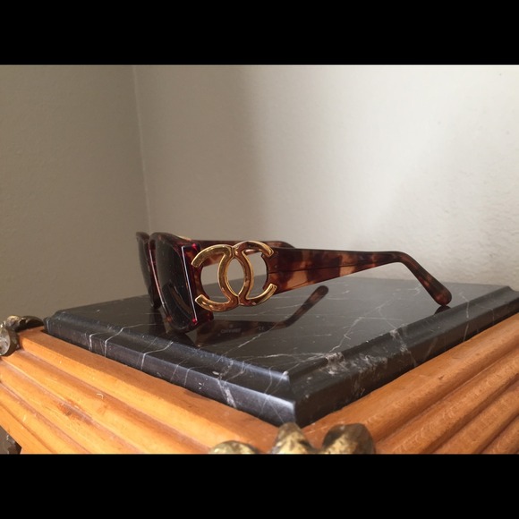 Chanel brown  sunglasses and Be&D brown bag