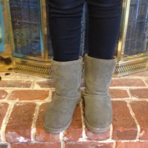 Bearpaw Boots