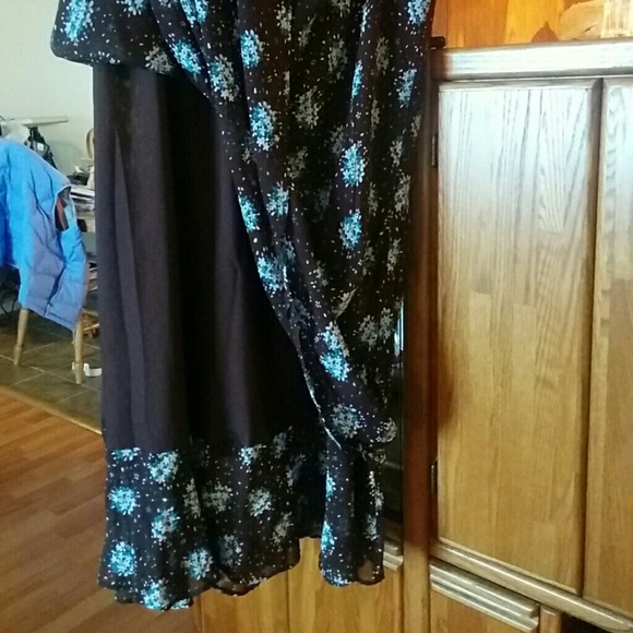 Style and Co skirt! - Picture 3 of 4