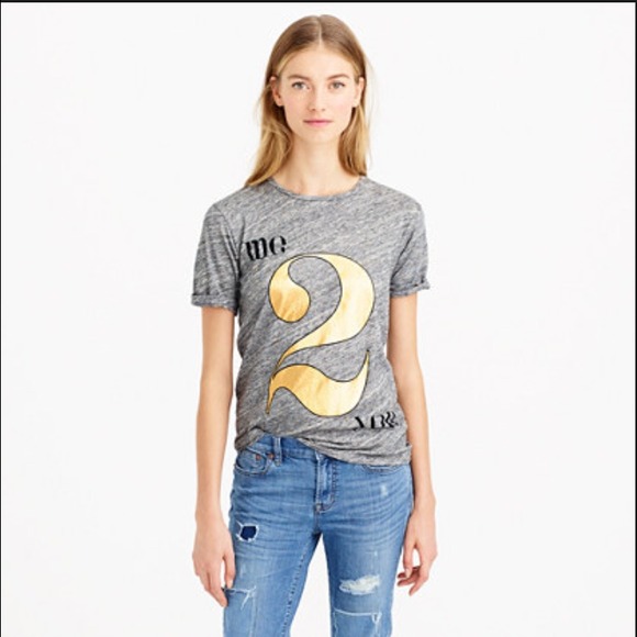 🚫SOLD IN BUNDLE🚫 J Crew super soft graphic tee