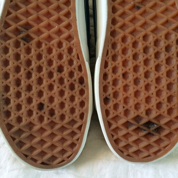 *SOLD* Vans sk8-hi - Picture 3 of 3