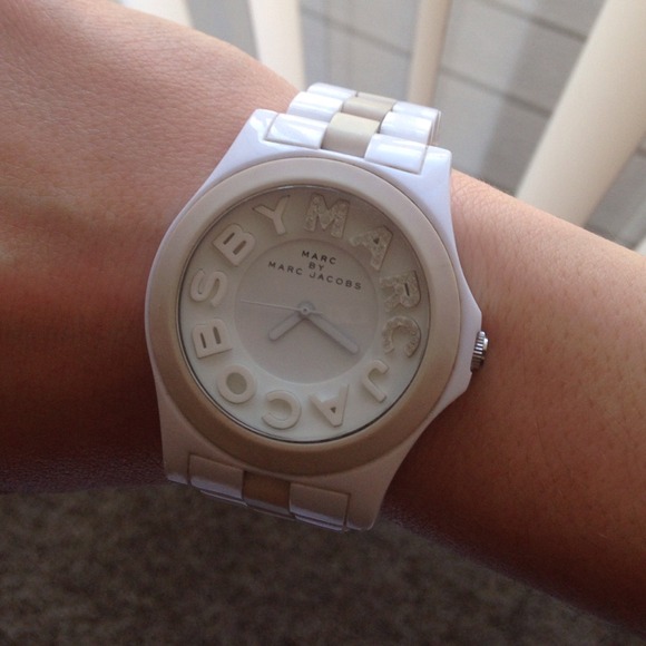 **AUTHENTIC** White, ceramic watch