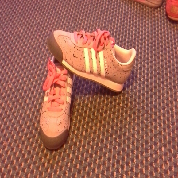 Adidas Samoa - Picture 2 of 2