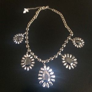 Brand NEW H&M costume Jewelry Necklace NWOT