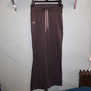 Gray under armor sweats