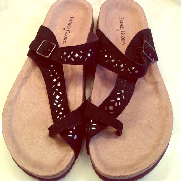 Faded Glory Shoes - Black & Silver Inlay Sandals