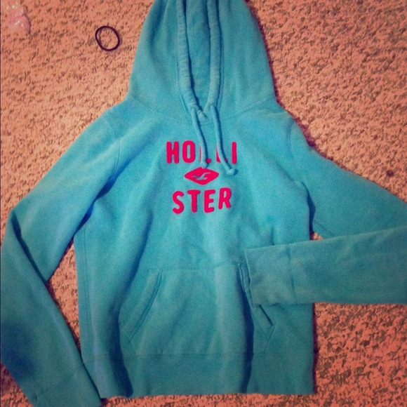 Hollister sweatshirt