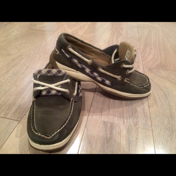 Sperry Navy Blue and plaid shoes