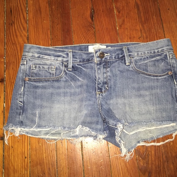 Light wash Abercrombie shorts
