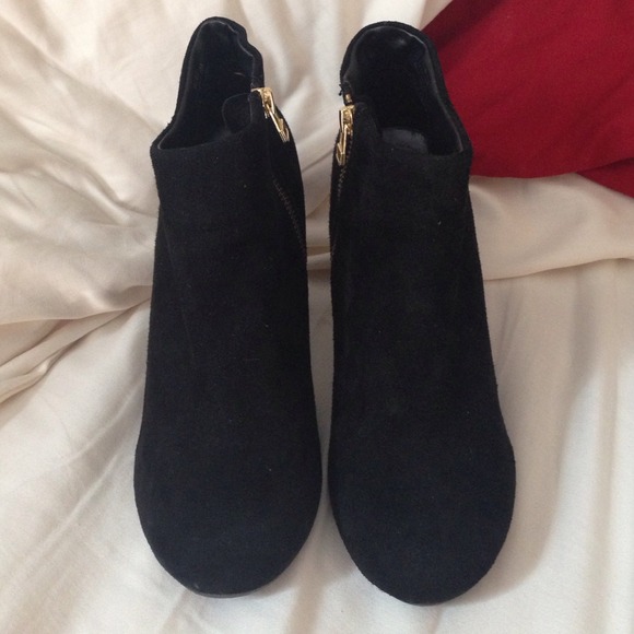 Steve Madden heel booties.