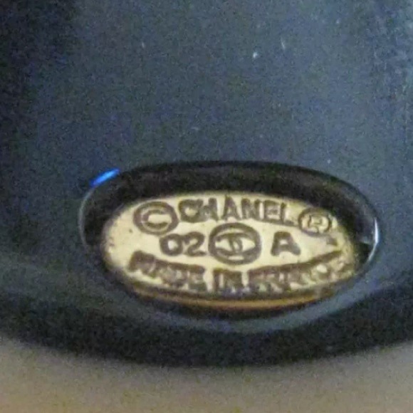 ✨Reserved✨Vintage Chanel Black/Ivory Ring 6.5 02A - Picture 4 of 4