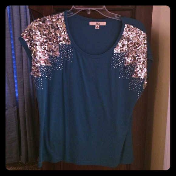 Bedazzled top!!!!
