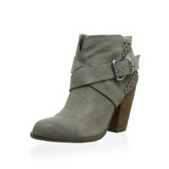 Betsey johnson booties