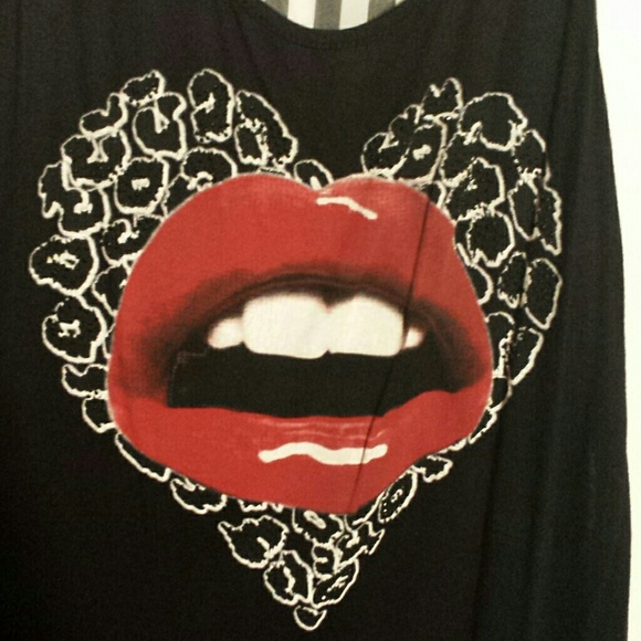 Cute hi low shirt - Picture 3 of 3