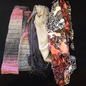 Bundle of scarves (3)