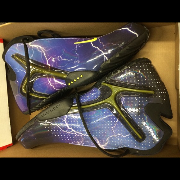 Nike zoom hyper flight size 11