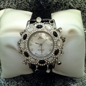 GENEVA PLATINUM WATCH w/Rhinestone & Pearl