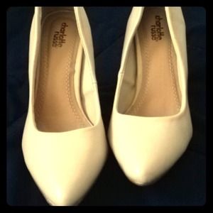White/ beige heels RESERVED FOR @kylene13