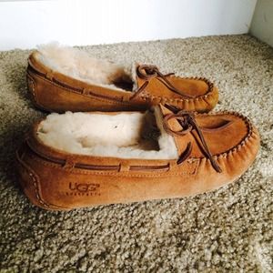 UGG Dakota Chestnut Moccasins US 5