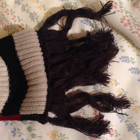 Color Block Scarf - Picture 3 of 3