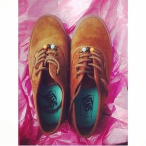 NWOT Hippie / hippy suede vans with beads