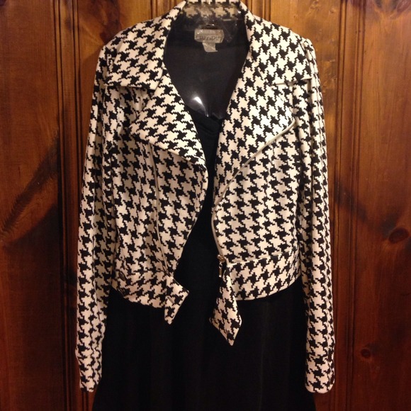 Jacket - Picture 1 of 3