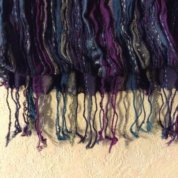 Textured Scarf - Picture 2 of 4