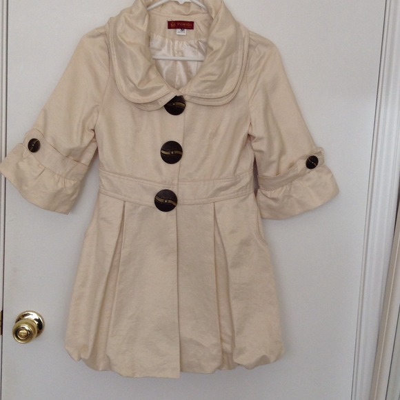 Jacket - Picture 1 of 4