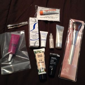 Beauty sample bundle