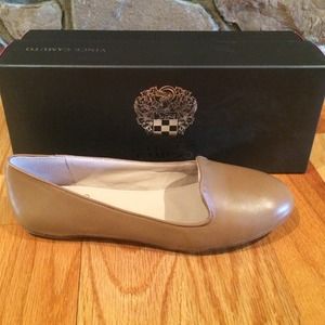 Vince Camuto Braxter Flat