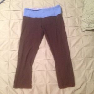 Lululemon Yoga Crops Workout Tights Pants
