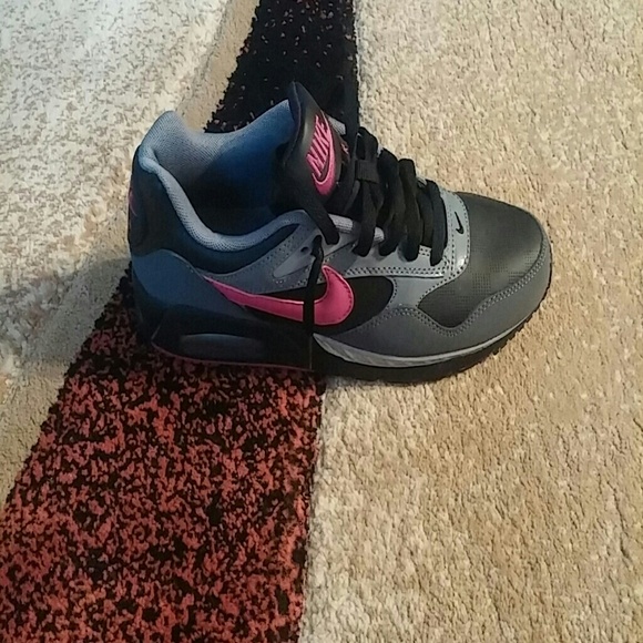 Brand new air max