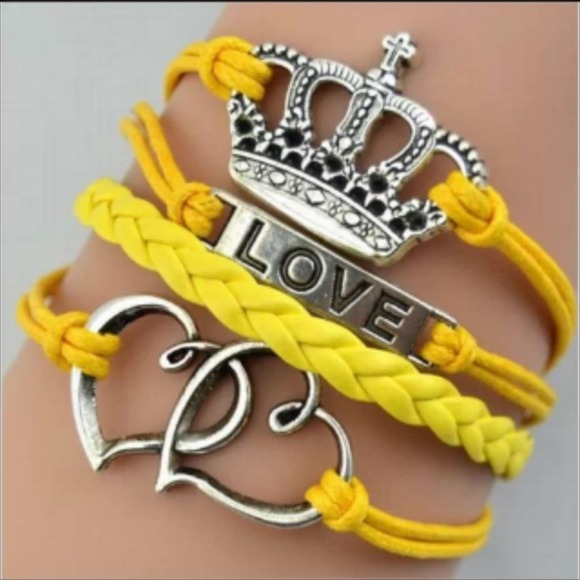 Crown Hearths Leather Bracelet