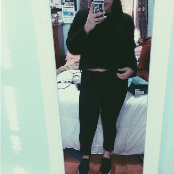 Cropped fuzzy sweater