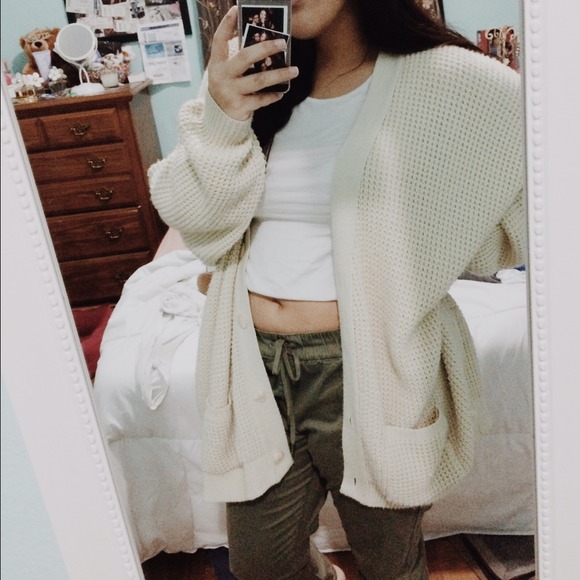 Oversized cream cardigan