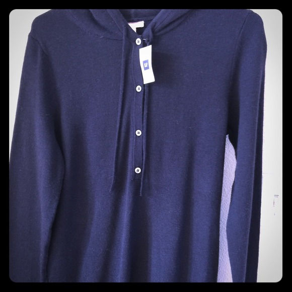 Gap women's hooded sweater. Brand new with tags