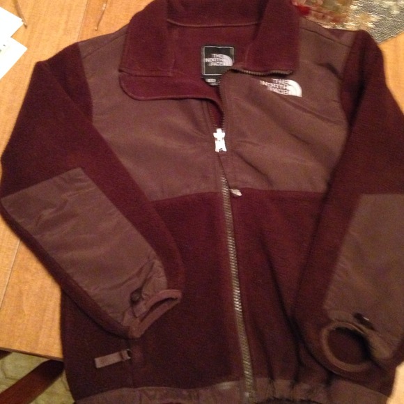 Youth unisex North Face fleece jacket
