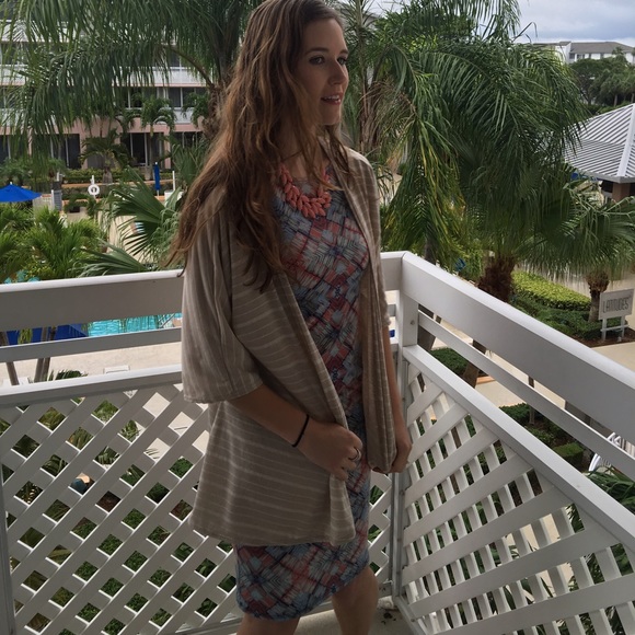 Meet your seller! πβοΈπ - Picture 2 of 4