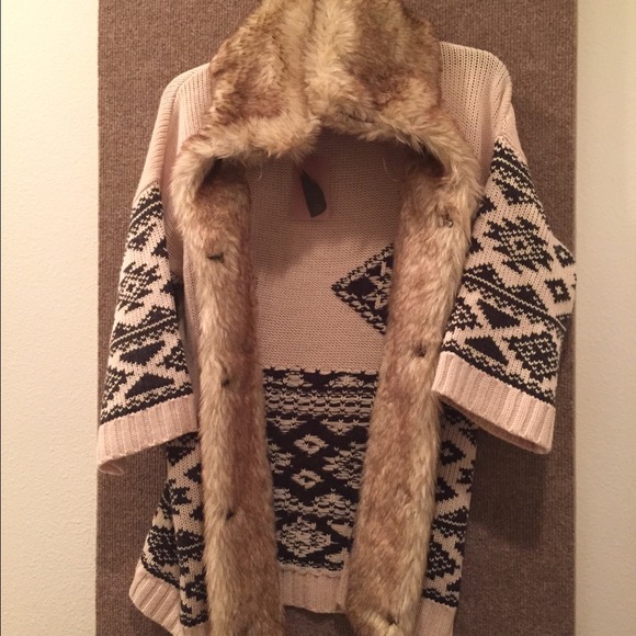Knitt - Picture 3 of 4