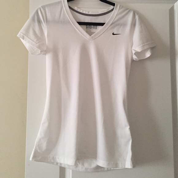 Dri-Fit White sport VNeck
