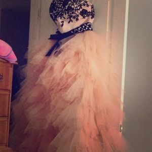 SHERRI HILL BALLGOWN! Sale! NEW!