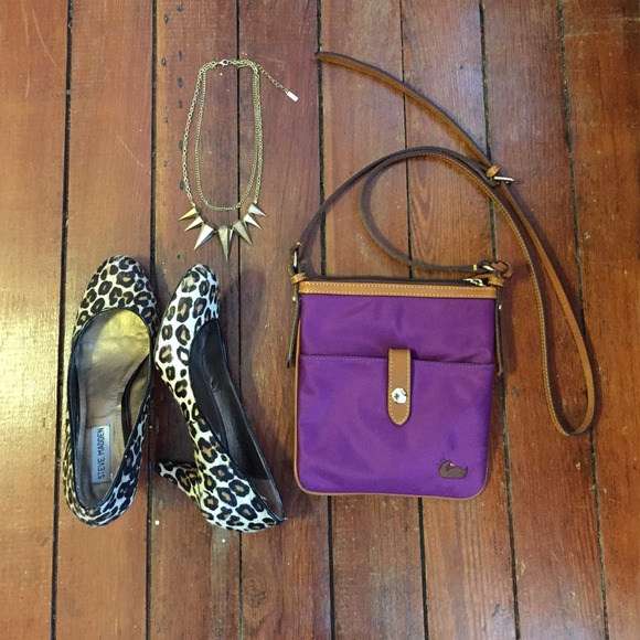 Dooney & Bourke crossbody bag